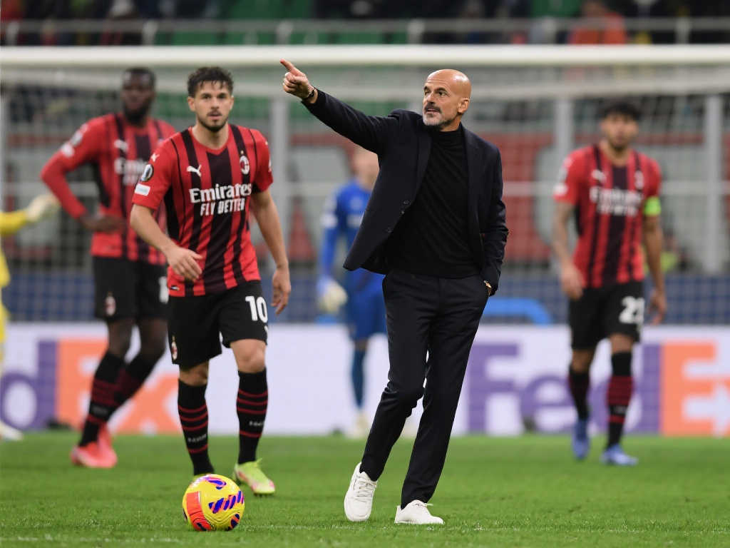 飞汀表现出 飞汀表现出